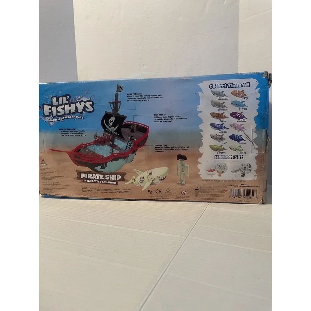 Lil Fishys Pirate Ship Interactive Aquarium The Cap'n Shark Motorized Water Pets